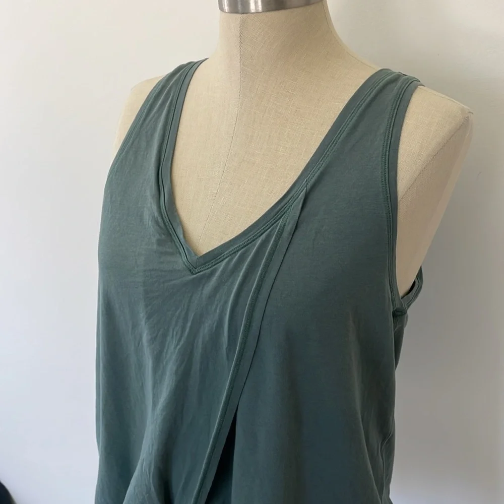Lululemon Front Tie Racerback Tank Top size 6 - Picture 2 of 8